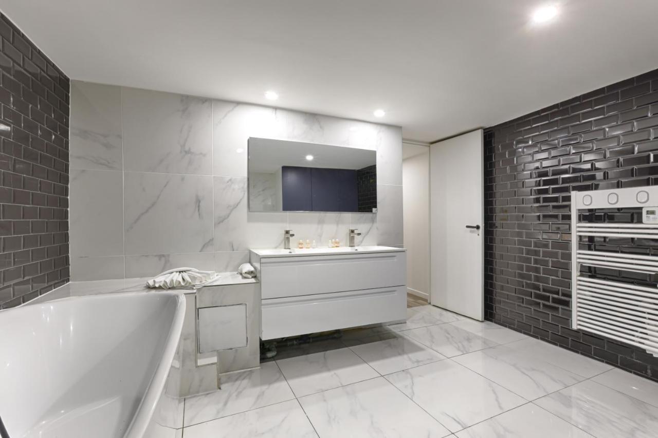 Amazing Luxury Triplex 3Br/8P - Arc De Triomphe Apartment Paris Bagian luar foto